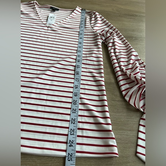 Ann Taylor Red & White Striped Blouse NWT SZ M - Picture 4 of 6